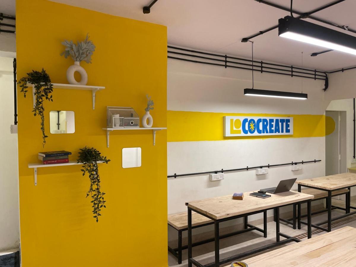 Locomo Express - Stay Work Eat Mumbai Exterior photo