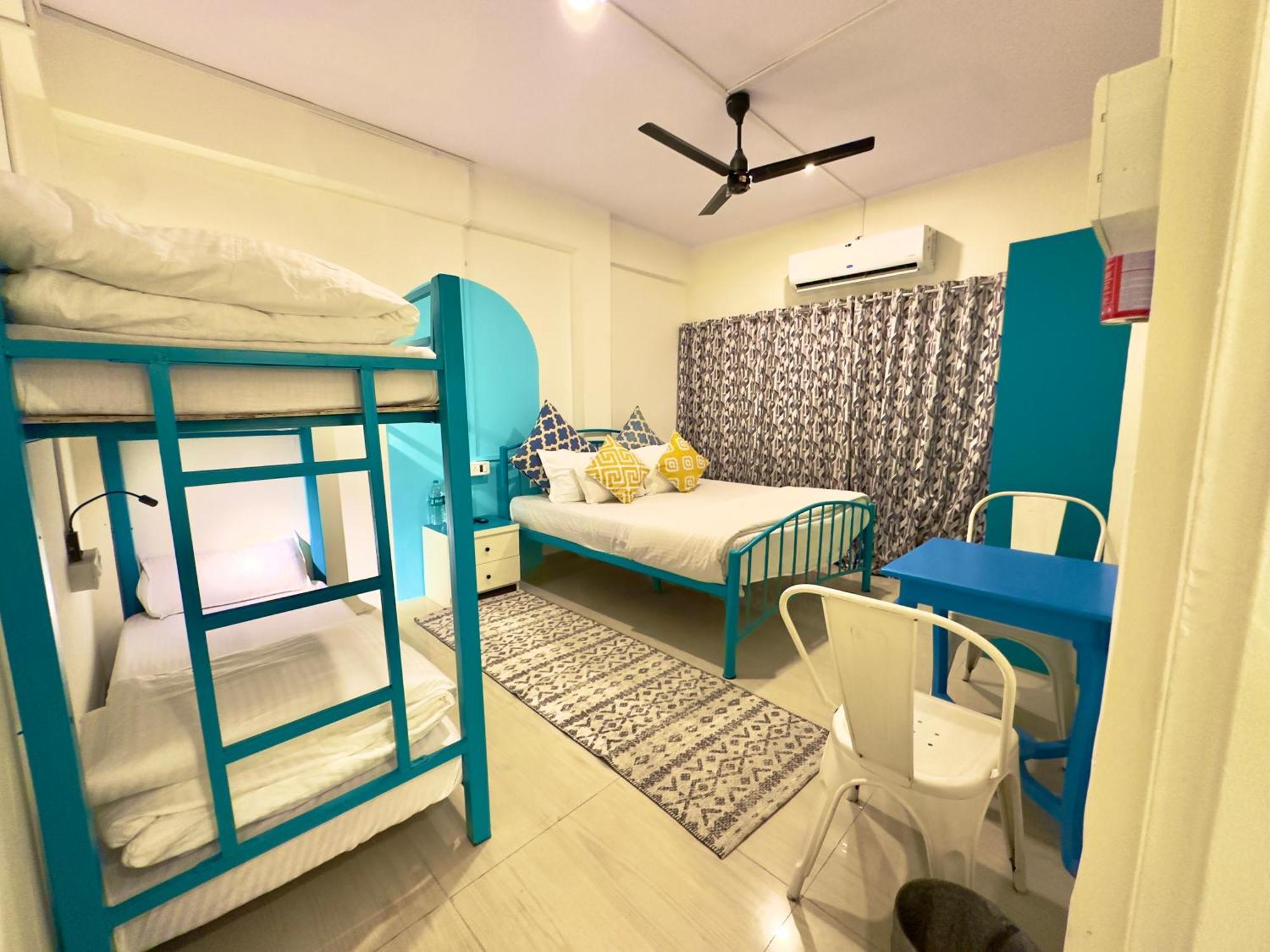 Locomo Express - Stay Work Eat Mumbai Exterior photo