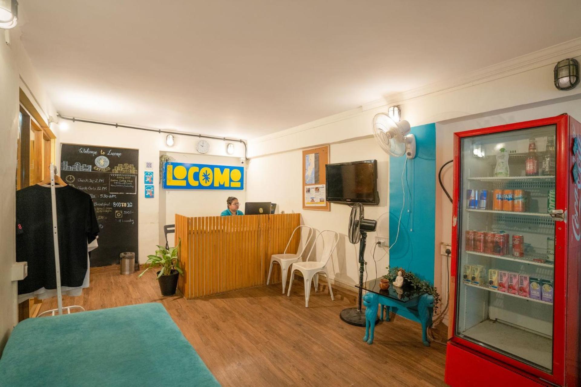 Locomo Express - Stay Work Eat Mumbai Exterior photo